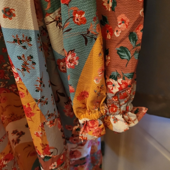 Umgee Dress Floral Pattern Size 2X - Picture 5 of 16